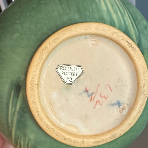 Pinecone Motif Green and Cream Ceramic Bowl - Picture 2 of 5